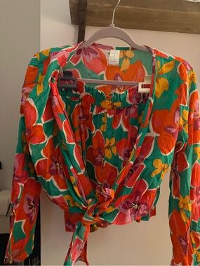 Sanctuary Green Floral Tie-Front Long Sleeve Crop Top